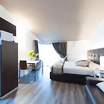 Giada Aparthotel 4*