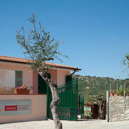 Giada Aparthotel Imperia