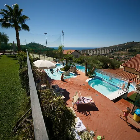 Aparthotel Giada Imperia