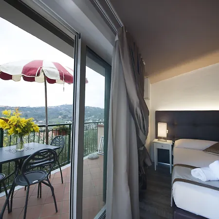 Aparthotel Giada Imperia