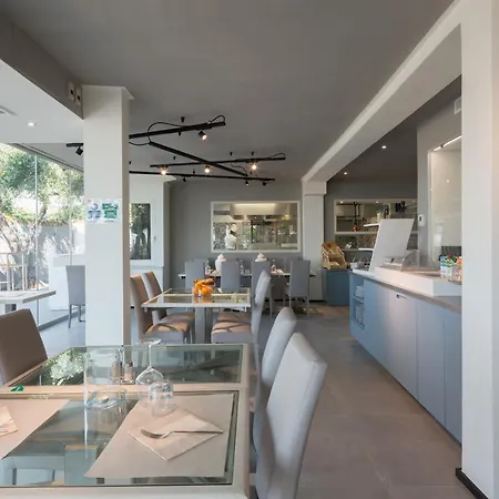 Giada Aparthotel Imperia