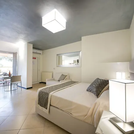 Ξενοδοχείο με διαμερίσματα Giada