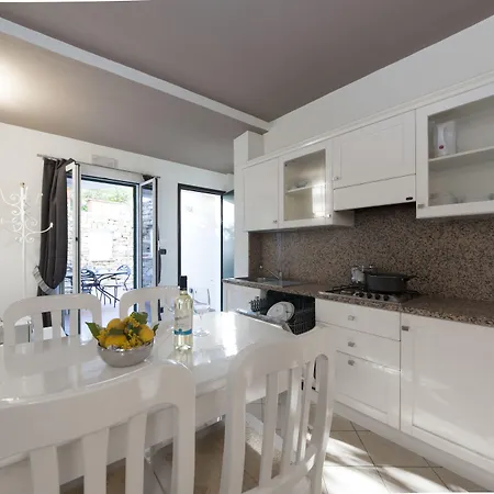 Aparthotel Giada Imperia