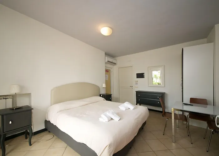Giada Apartmanhotel Imperia